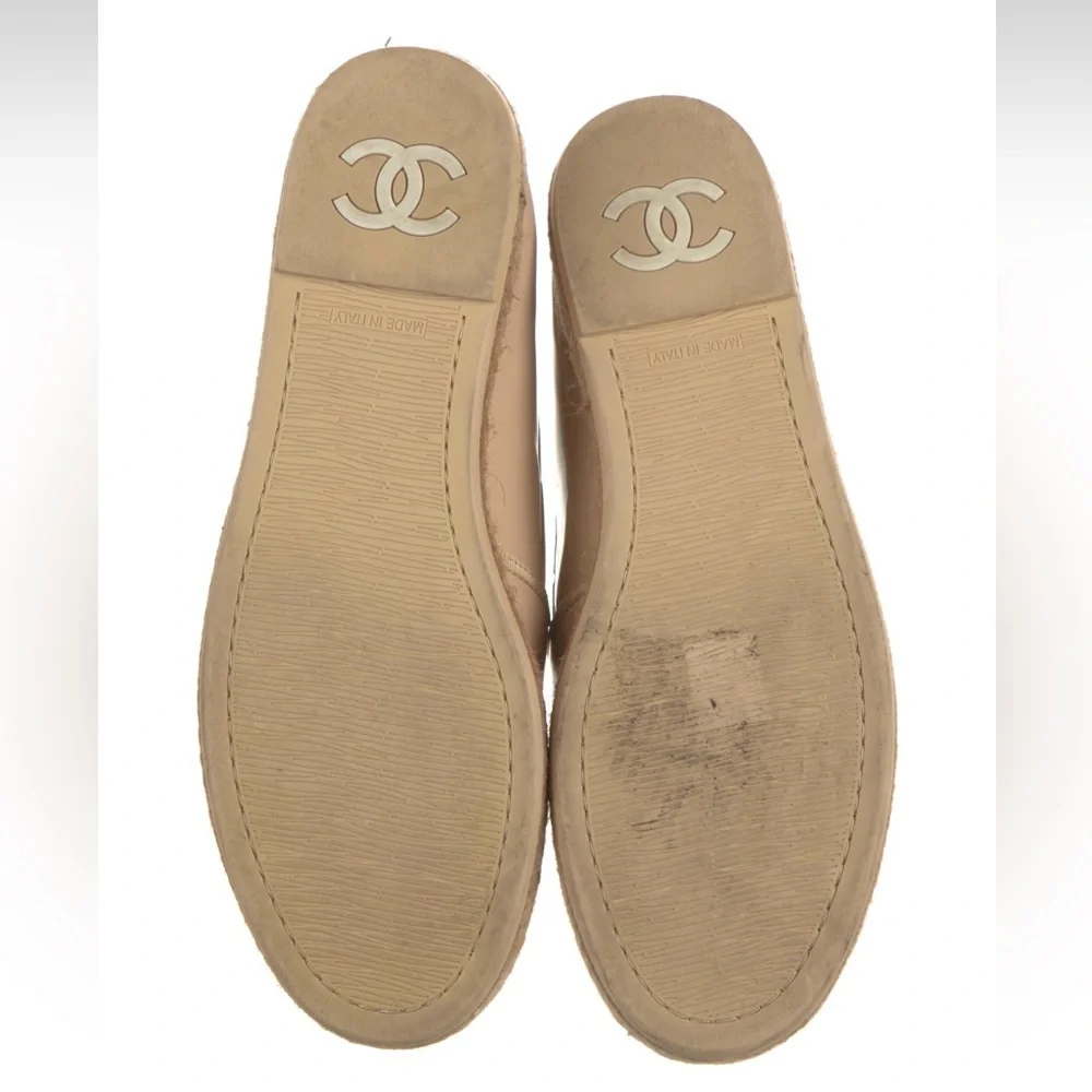 Chanel loafers worn twice size 41 - Picture 2 of 7